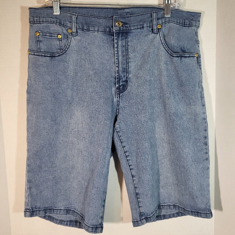 DG2 by Diane Gilman Women's Straight Leg Stretch Denim Shorts Size 14 Blue